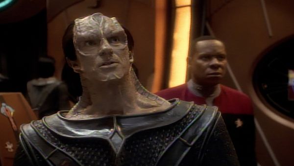 Star Trek: Deep Space Nine - Defiang