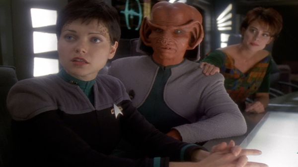 Star Trek: Deep Space Nine - Todo mundo vai ao vics