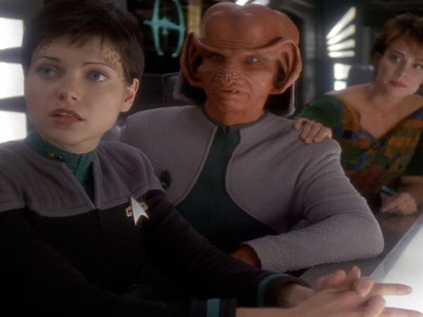 Star Trek: Deep Space Nine - Todo mundo vai ao vics