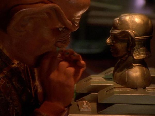 Star Trek: Deep Space Nine - A Nova Toga do Imperador