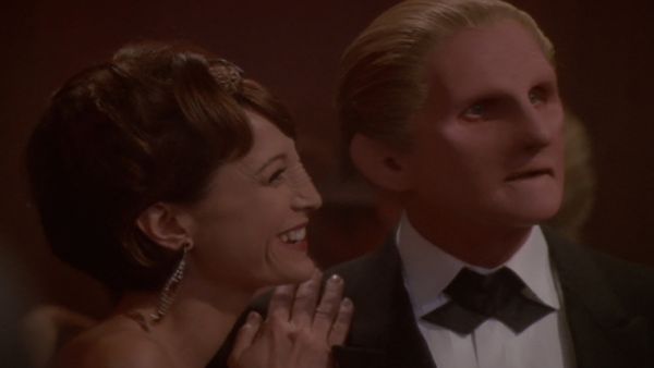 Star Trek: Deep Space Nine - Onze Hologramas e um Segredo
