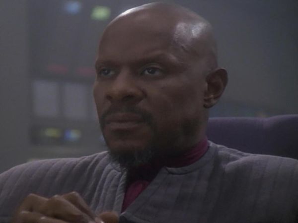 Star Trek: Deep Space Nine - O Que Se Deixa para Trás (1)