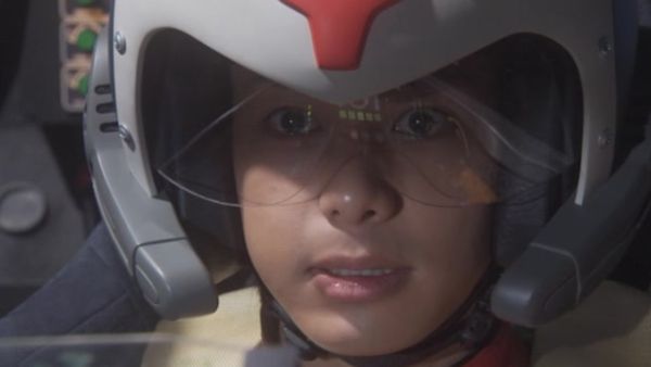 Ultraman Mebius - The Isolated Grandstand