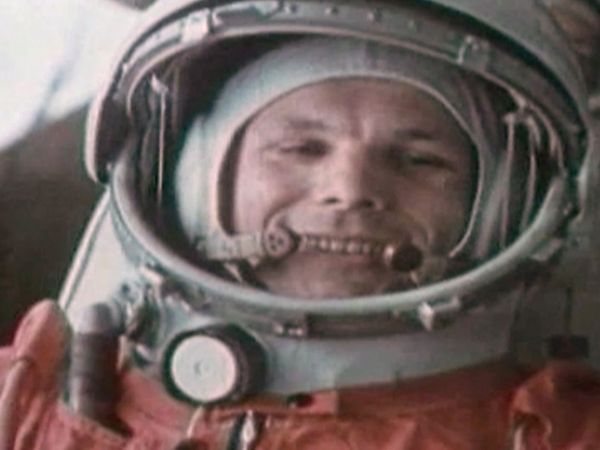 Trajectory: Meilenstiene in der Erkundungs des Weltraums - Das Mercury-Projekt, der Mars Express und das Sojus-Startsystem