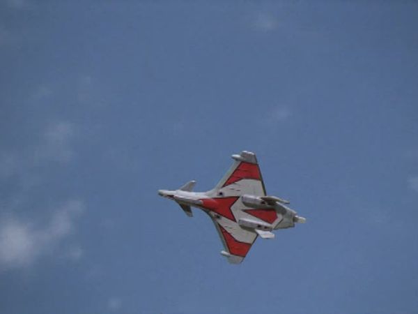 Ultraman Cosmos - Revenge of the Fireflies