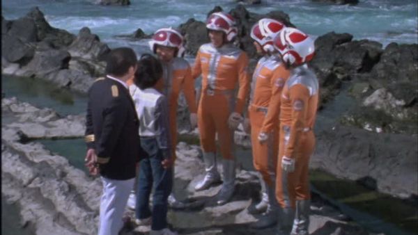 Ultraman 80 - Monster Ship from the Dark Sea