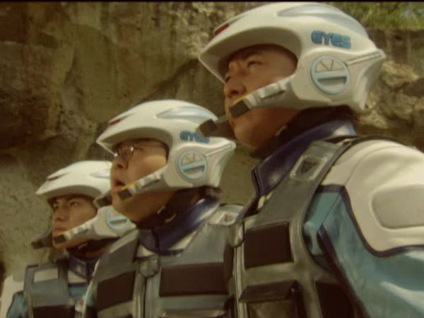 Ultraman Cosmos - The Battle with TECCH Booster: Part 2