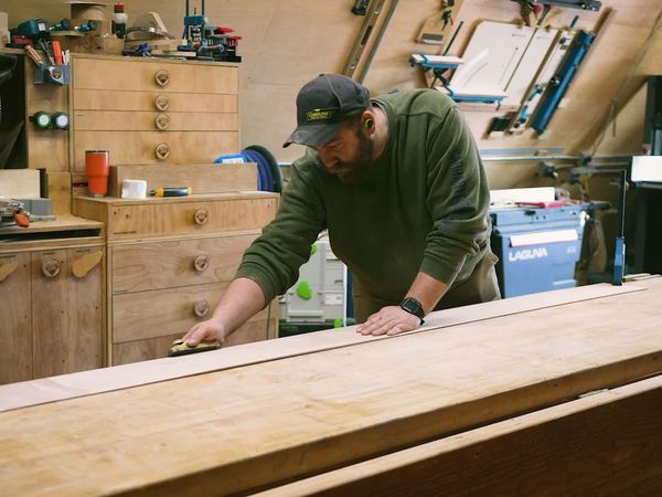 Paul Jackman: This Old House Makers Channel - Pallet Wood Kayak