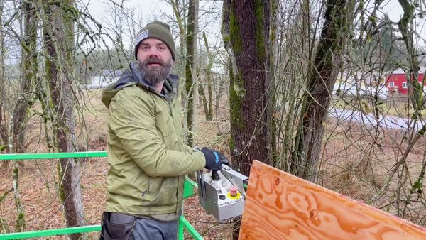 Jason Hibbs: This Old House Makers Channel - Roofing a Treeless Treehouse