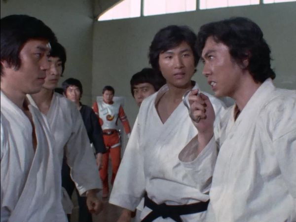 Ultraman Leo - Deadly Fists! The Boy Who Calls Forth a Storm