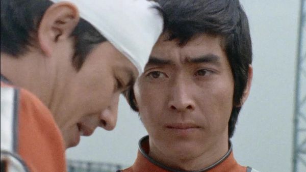 Ultraman Leo - Explosion! Two Desperate Aliens