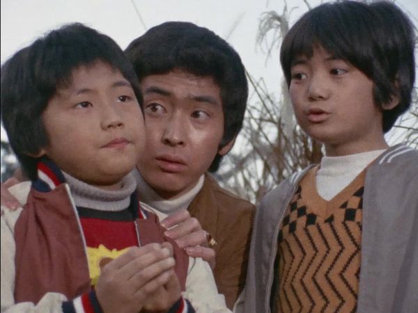 Ultraman Leo - The Terrifying Saucer Creature Series! Leo’s in Danger! The Assassin Is a Saucer Creature
