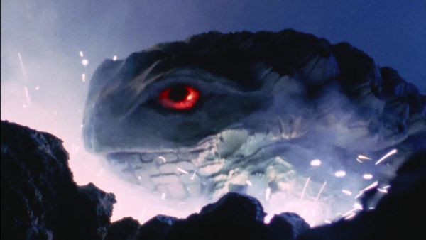 Ultraman Leo - The Terrifying Saucer Creature Series! The Shooting Star From Hell!