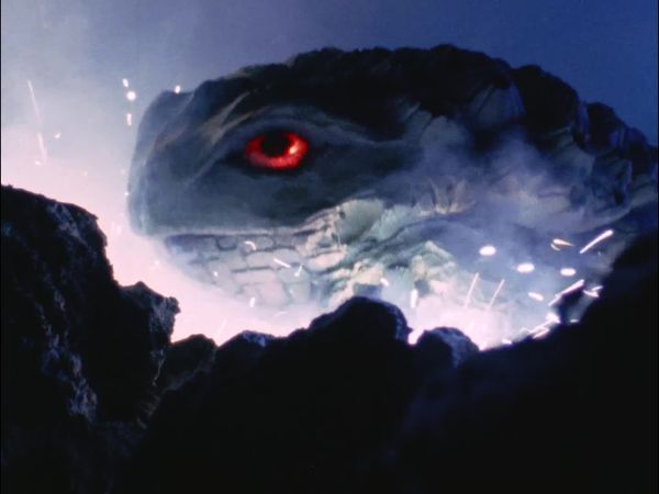 Ultraman Leo - The Terrifying Saucer Creature Series! The Shooting Star From Hell!