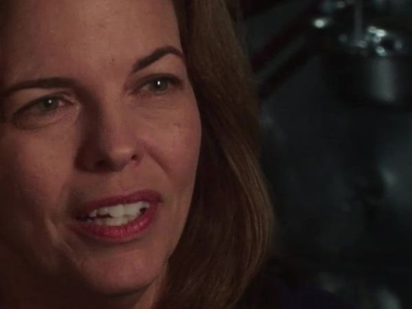 Dr. G: Medical Examiner - Bajo el cuchillo