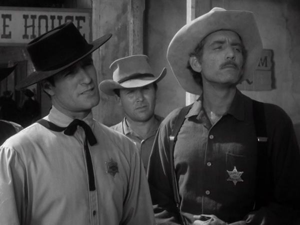 The Life and Legend of Wyatt Earp - Earp Ain't Even Wearing Guns