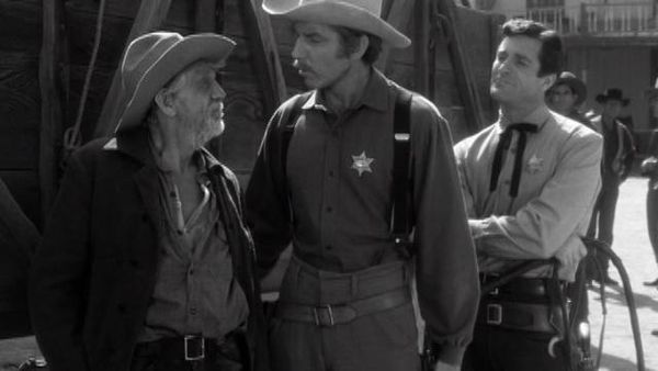 The Life and Legend of Wyatt Earp - The Muleskinner