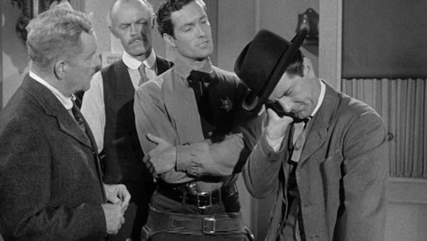 The Life and Legend of Wyatt Earp - Caught by a Whisker