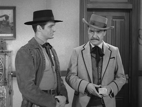 The Life and Legend of Wyatt Earp - Wyatt Meets Doc Holliday
