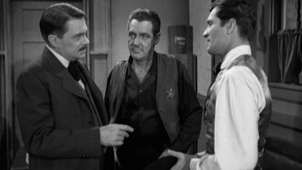 The Life and Legend of Wyatt Earp - Bat Masterson Wins His Star