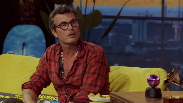 Den gule sofa med Allan Sindberg - Pelle Hvenegaard
