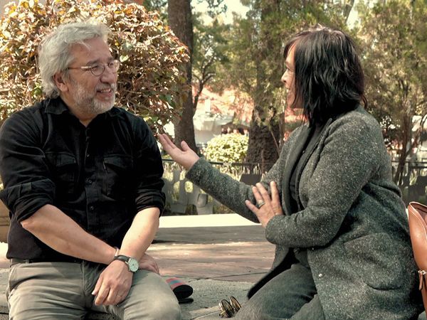 Wächter der Wahrheit - Can Dündar trifft Anabel Hernández