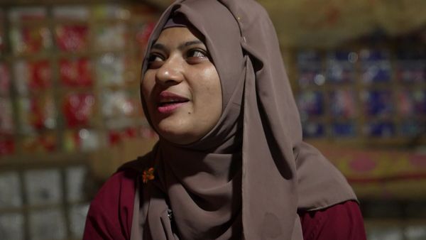 Full Report Zoom - "Ich will Frieden fühlen!" - Der Kampf der Rohingya-Frauen / Endstation Sexarbeit - Indiens Prostitutionsdörfer