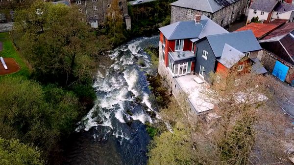 Building Historic Homes - Episode 106