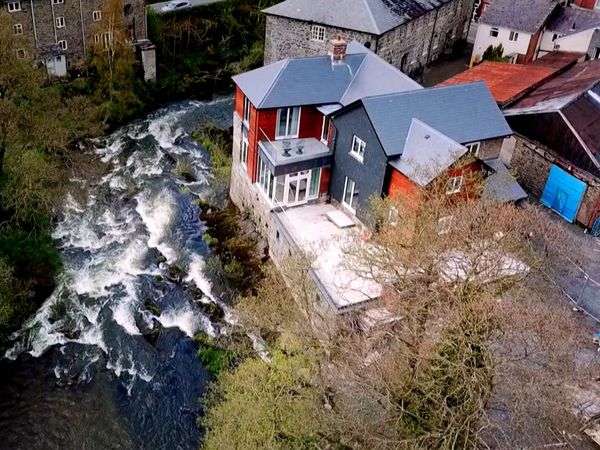 Building Historic Homes - Episode 106