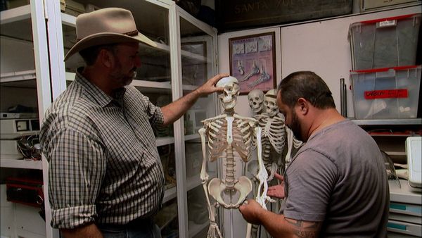 American Pickers - California Gold Mine