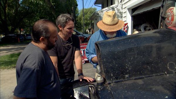 American Pickers - Haunted Honeyhole