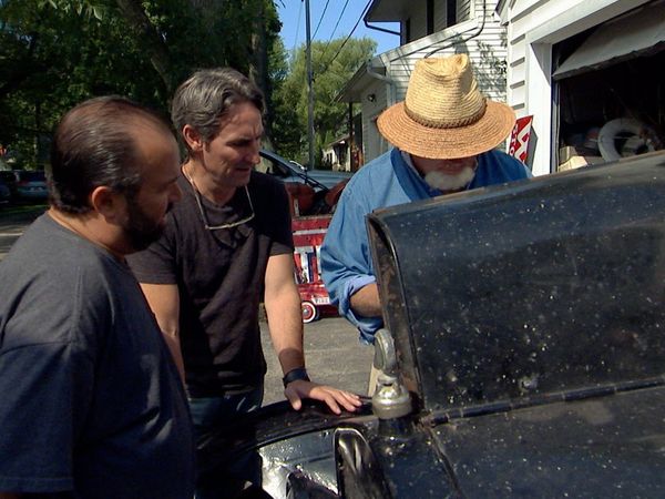 American Pickers - Haunted Honeyhole