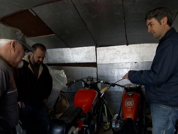 American Pickers - White Knuckles