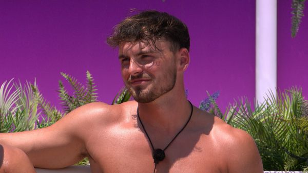 Love Island UK - Episode 1225