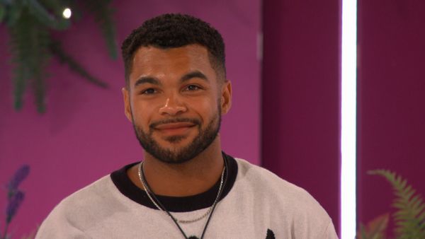 Love Island UK - Episode 1235