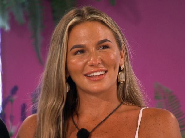 Love Island UK - Episode 1237