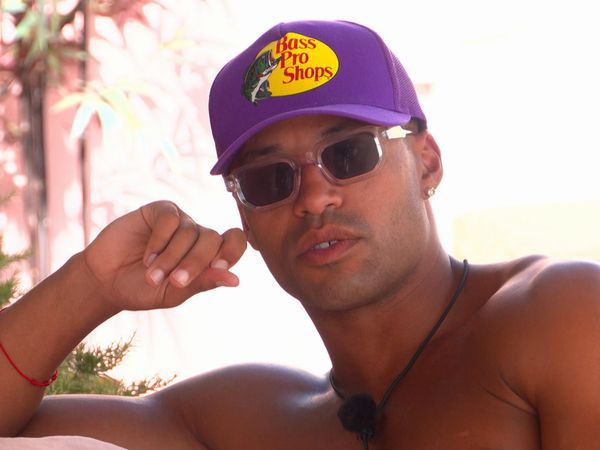 Love Island UK - Episode 1240