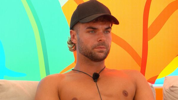 Love Island UK - Episode 1242