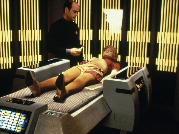 Star Trek: Voyager - O Guardião, Parte 1