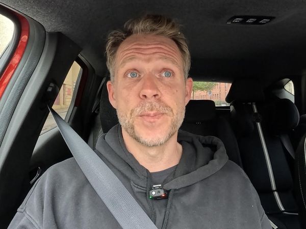 Blå/gul carpool - David Mandel