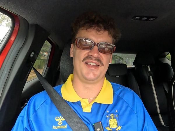 Blå/gul carpool - Simon Væver