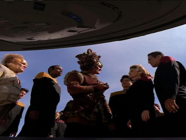 Star Trek: Voyager - Sobrevivência, Parte 2