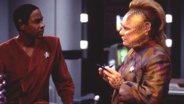 Star Trek: Voyager - Charadas