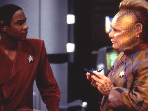 Star Trek: Voyager - Charadas