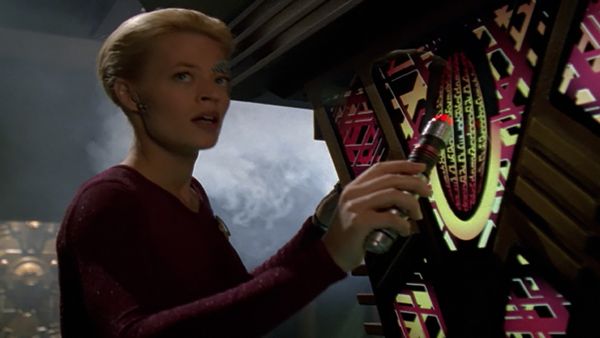 Star Trek: Voyager - Nightingale