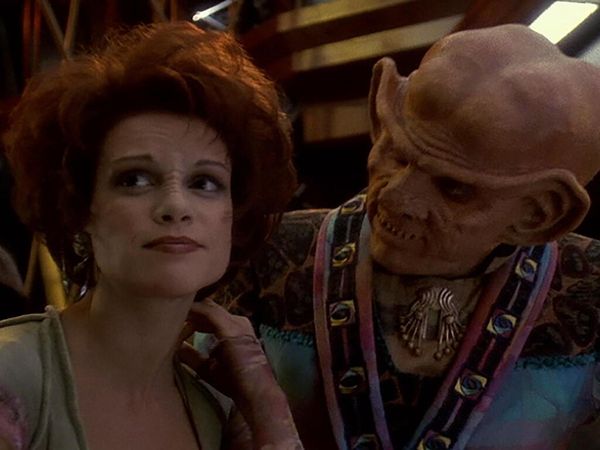 Star Trek: Deep Space Nine - Doutor Bashir, Eu Presumo?