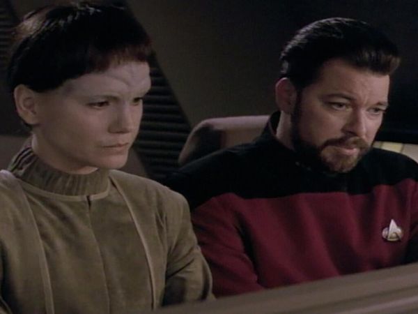 Star Trek: The Next Generation - O Excluído