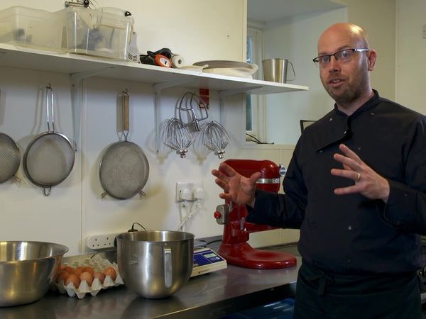 Extreme Cake Makers - Episode 23