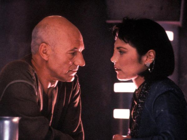 Star Trek: The Next Generation - Ataque preventivo