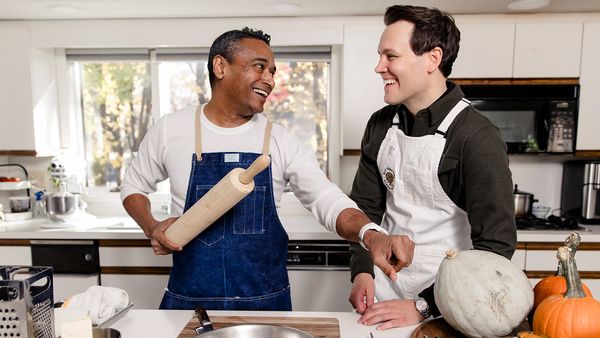 Fame to Table - Chris Scott: A Top Chef Talks Biscuits, Jazz and Aprons